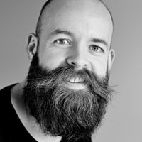 photo-1552058544-f2b08422138a